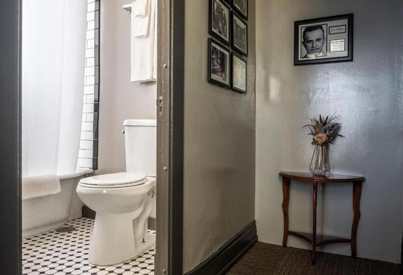 اتاق استاندارد با تخت دوبل, Gardner Hotel & Hostel