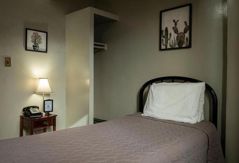 اتاق استاندارد با سرویس بهداشتی مشترک, Gardner Hotel & Hostel