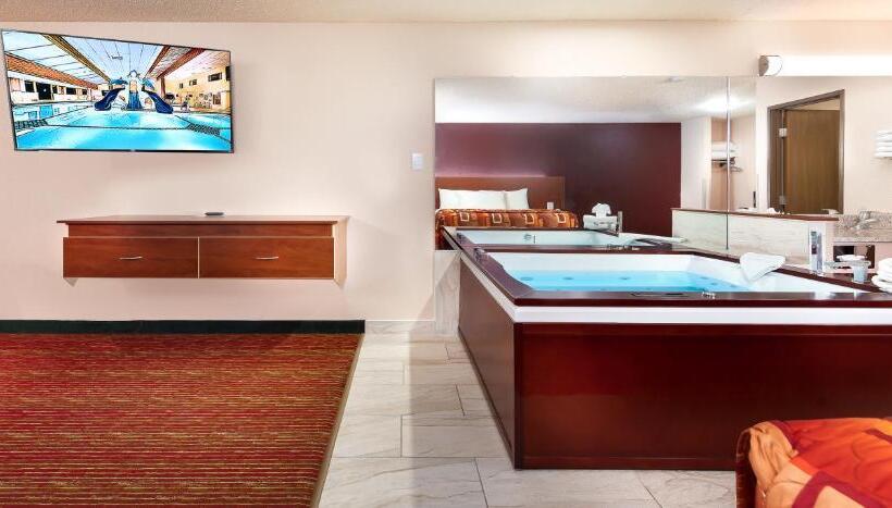 سوئیت اجرایی با تخت کینگ, Grand Marquis Waterpark Hotel & Suites