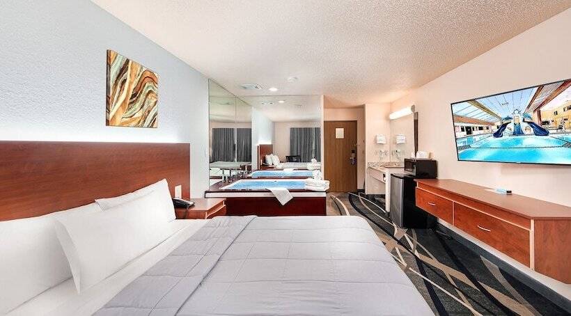 سوییت لوکس, Grand Marquis Waterpark Hotel & Suites