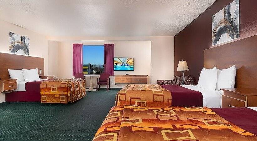 سوییت خانوادگی, Grand Marquis Waterpark Hotel & Suites
