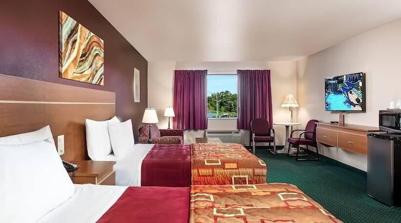 استودیوی استاندارد, Grand Marquis Waterpark Hotel & Suites