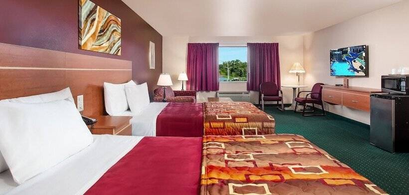 استودیوی استاندارد, Grand Marquis Waterpark Hotel & Suites
