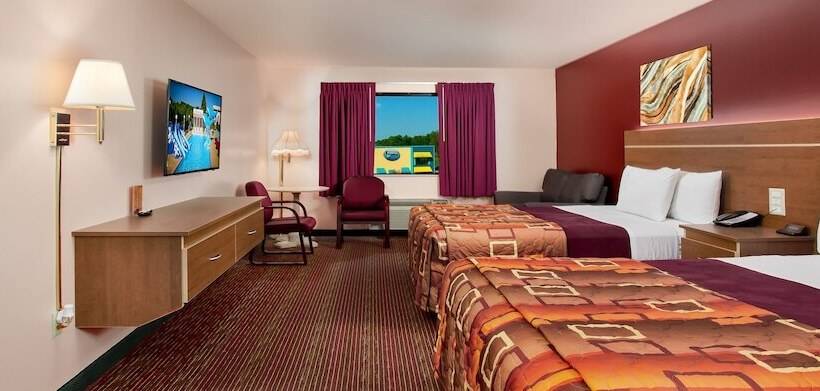 استودیوی استاندارد, Grand Marquis Waterpark Hotel & Suites
