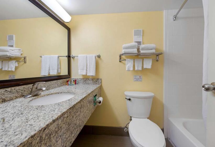 سوییت, Best Western Louisville East Inn & Suites