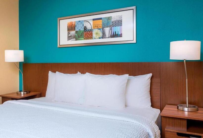 اتاق استاندارد با تخت بزرگ, Fairfield Inn & Suites Victoria