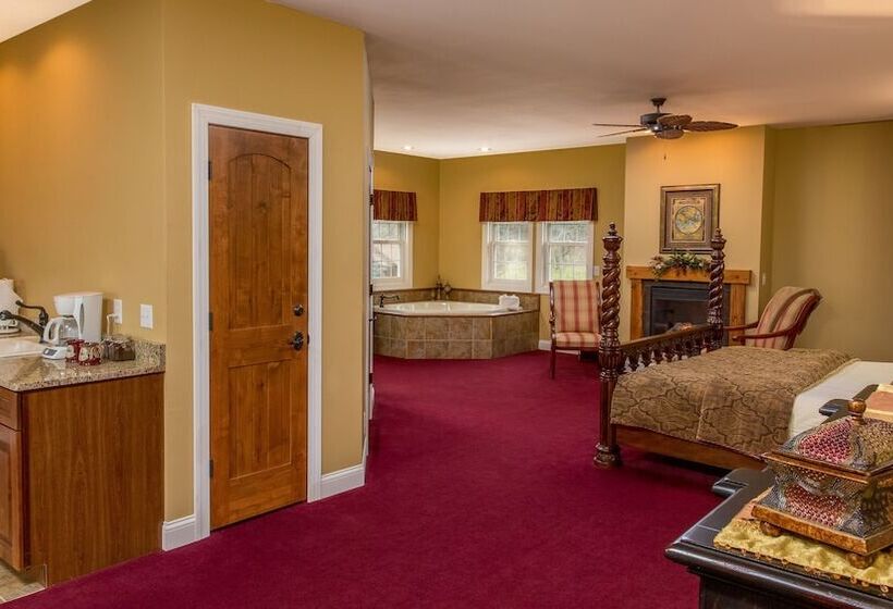 Suite, Goldmoor Inn & Resort