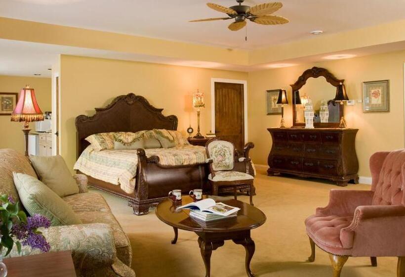 Suite, Goldmoor Inn & Resort