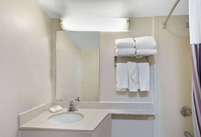اتاق استاندارد با 2 تخت دوبل, La Quinta By Wyndham New Haven