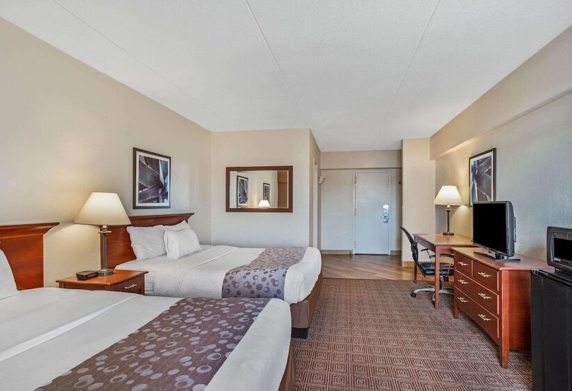 سوییت لوکس, La Quinta By Wyndham New Haven