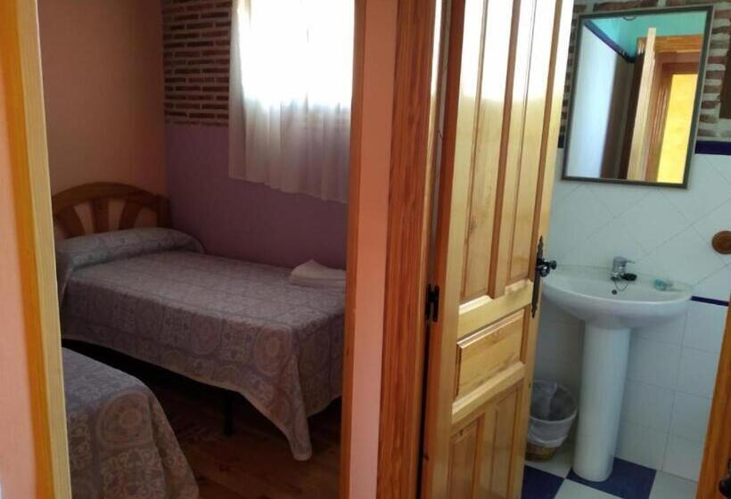 اتاق استاندارد, Hostal Camino Del Cid