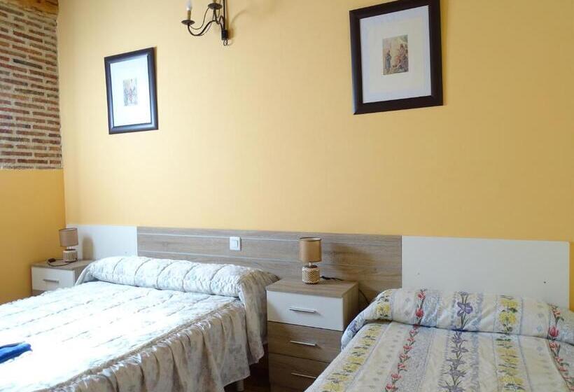 اتاق استاندارد, Hostal Camino Del Cid