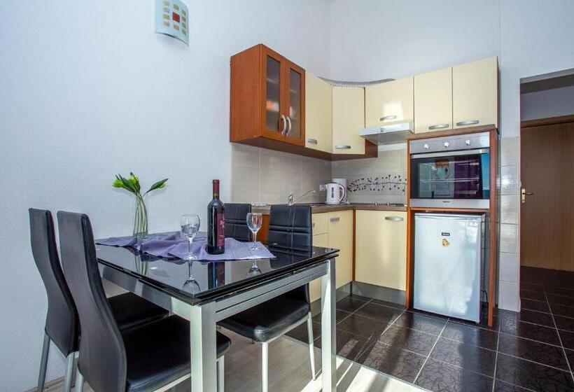 آپارتمان 1 خوابه, Apartments Marija