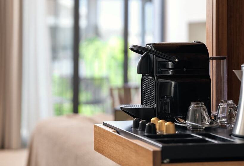 سوئیت جونیور با استخر, Contessina Suites & Spa   Adults Only