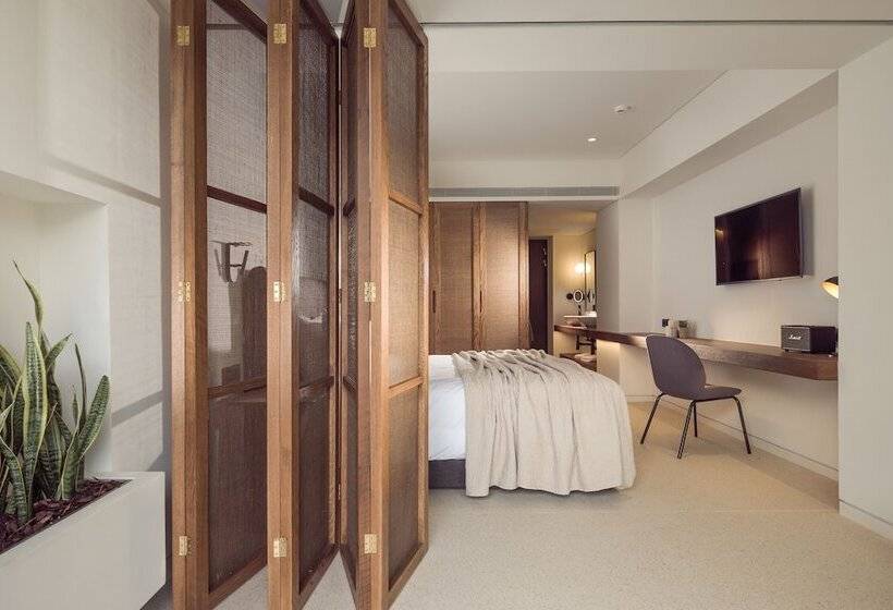 سوئیت جونیور با استخر, Contessina Suites & Spa   Adults Only