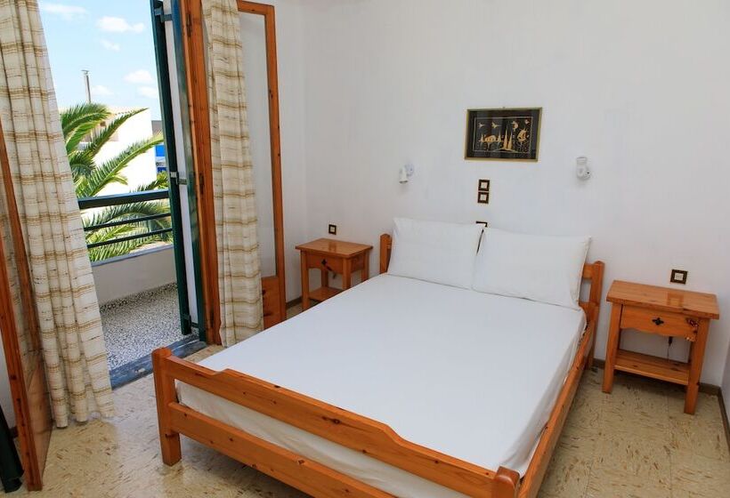 اتاق استاندارد, Gioula S Residence