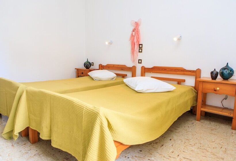 اتاق استاندارد, Gioula S Residence