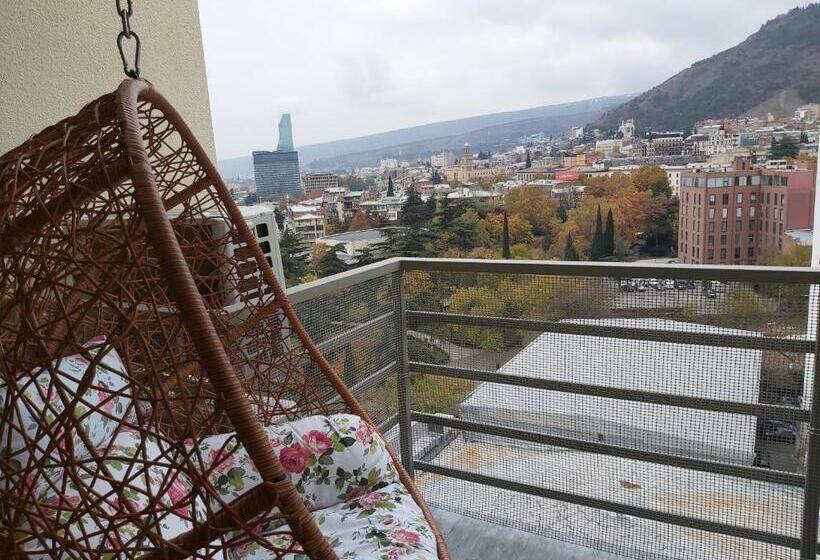 سوییت, Veranda