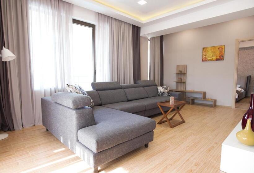 سوییت, Veranda