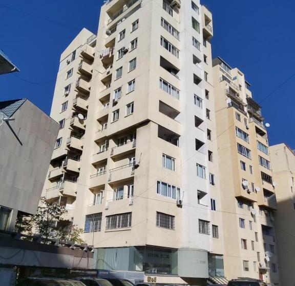 اتاق لوکس, Veranda