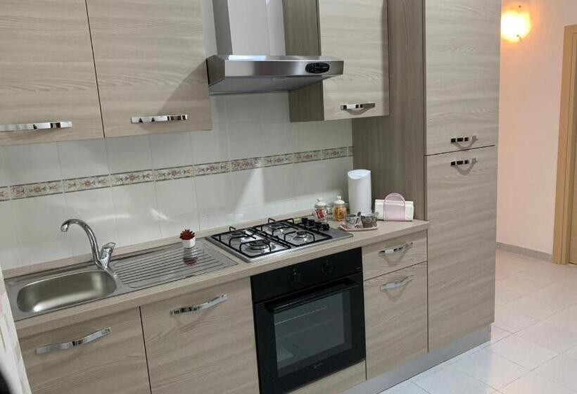 اتاق استاندارد با سرویس بهداشتی مشترک, Le Tre Orchidee