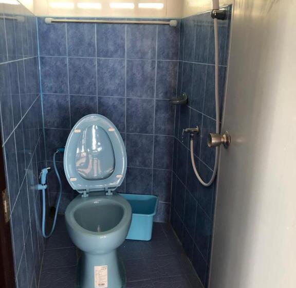 اتاق استاندارد با سرویس بهداشتی مشترک, Banthai Guesthouse