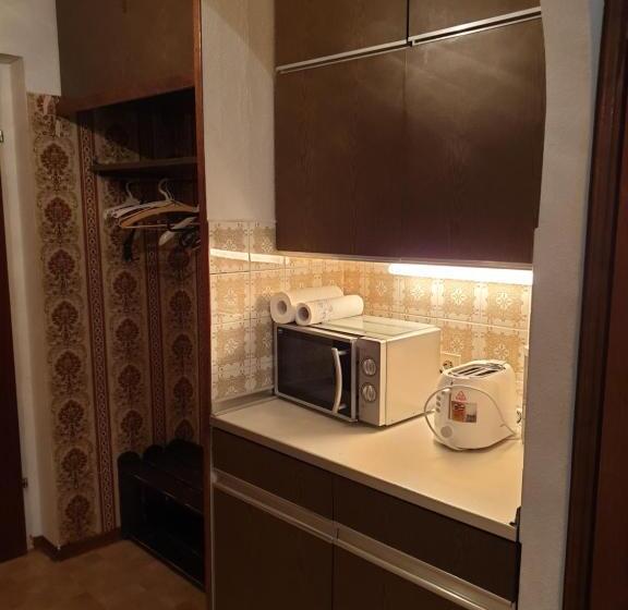 استودیوی استاندارد, Haus Anderl
