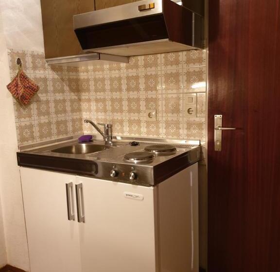 استودیوی استاندارد, Haus Anderl