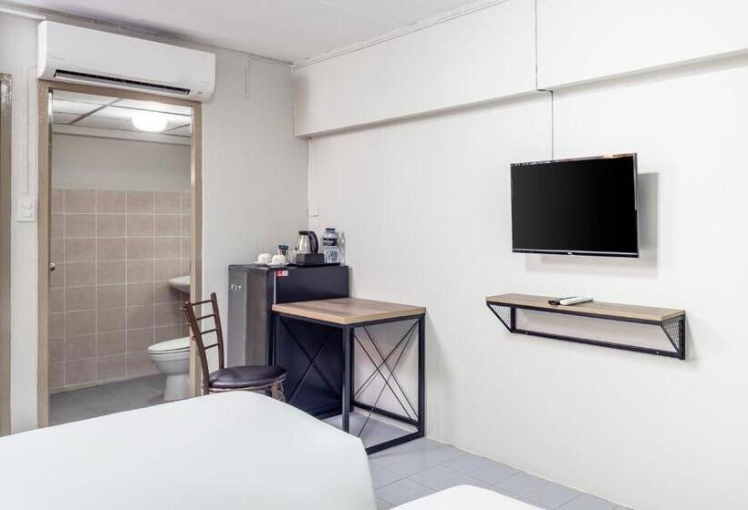 اتاق استاندارد, Livotel Express Hotel Ramkhamhaeng 50 Bangkok   No Parking