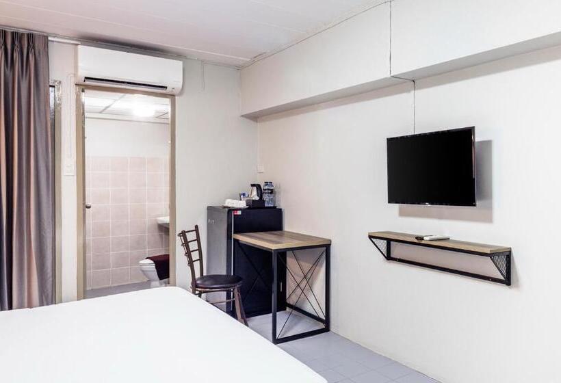 اتاق خانوادگی, Livotel Express Hotel Ramkhamhaeng 50 Bangkok   No Parking