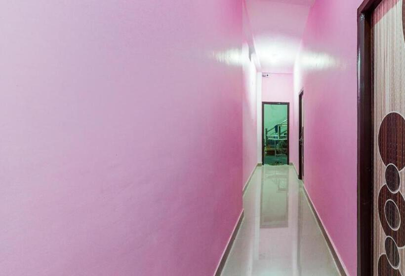 اتاق استاندارد, Spot On Hotel Raj