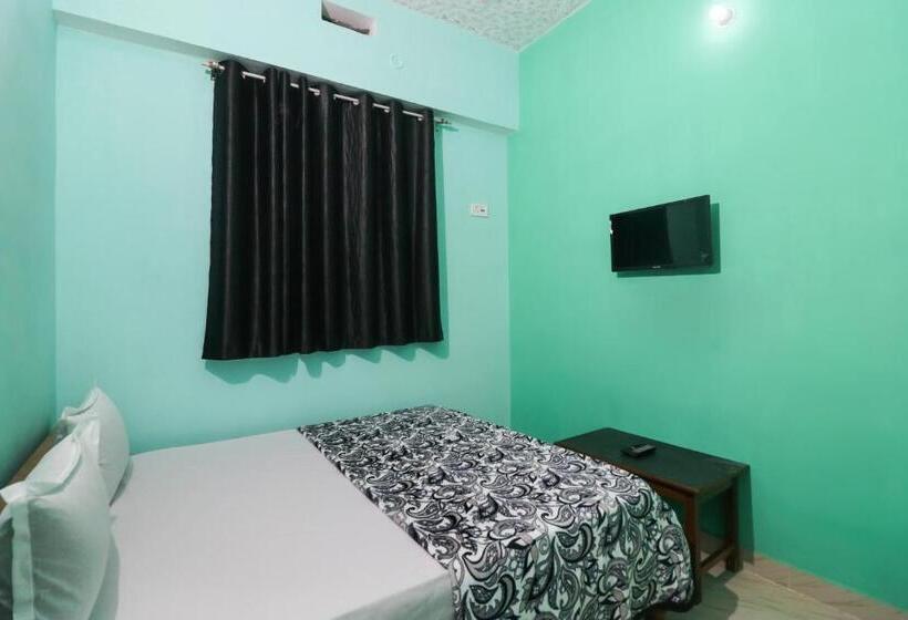 اتاق استاندارد, Spot On Hotel Raj