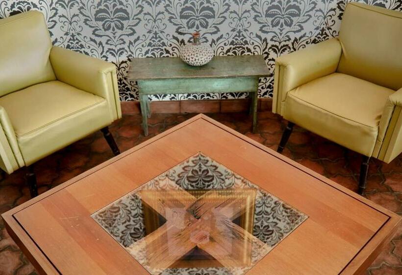 带大床的标准间, Artesano Hotel Cafe