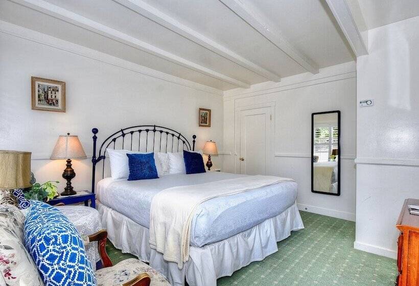 اتاق لوکس, Carmel Green Lantern Inn