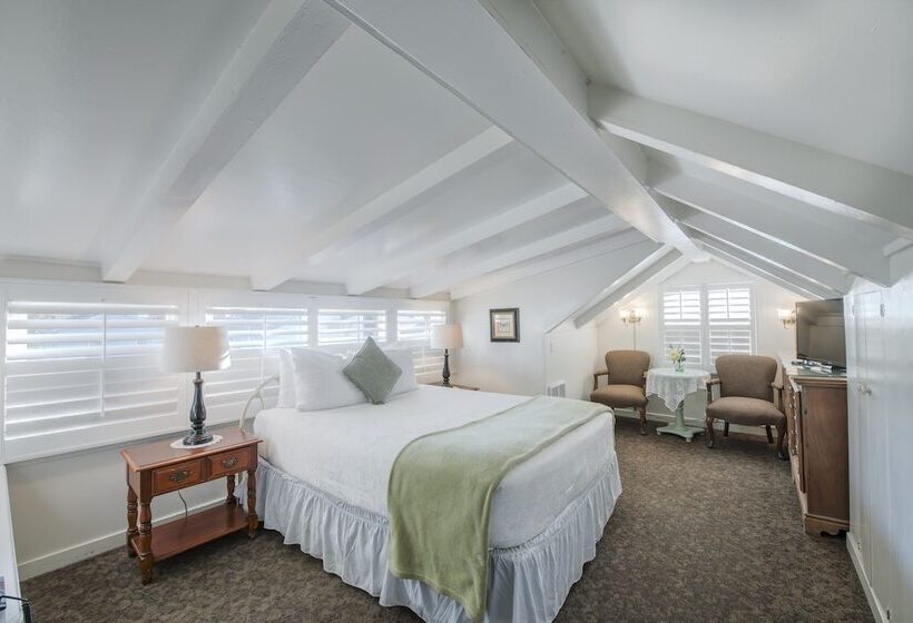 اتاق استاندارد, Carmel Green Lantern Inn