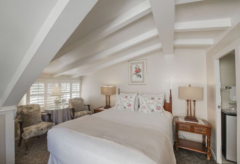 اتاق استاندارد, Carmel Green Lantern Inn