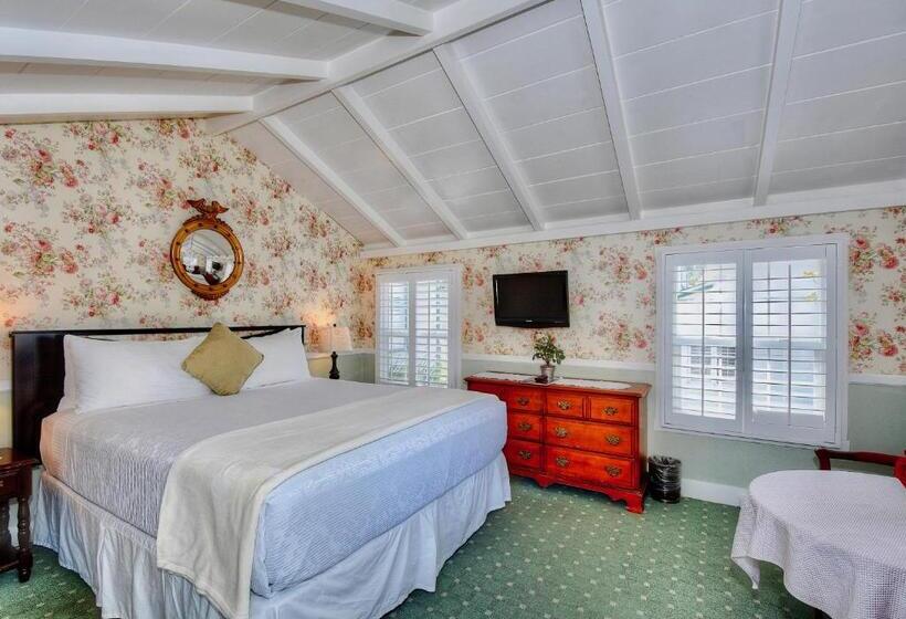 اتاق لوکس, Carmel Green Lantern Inn