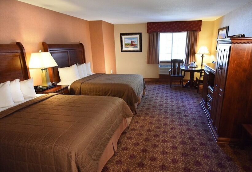 اتاق استاندارد, Hamilton Inn Select Beachfront Mackinaw City