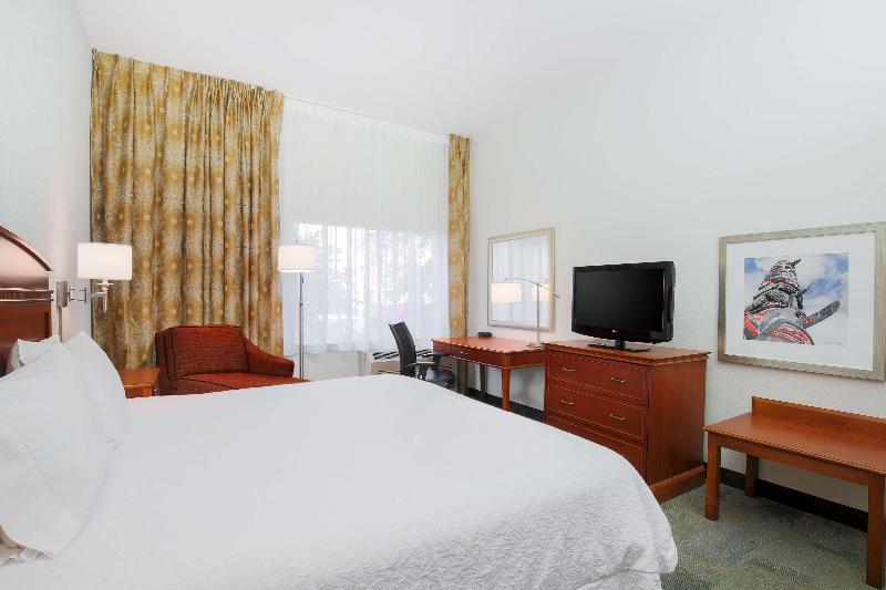 اتاق استاندارد با تخت بزرگ, Hampton Inn Anchorage