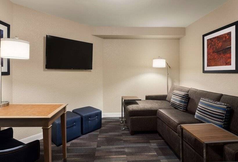 سوییت, Hampton Inn Fort Smith