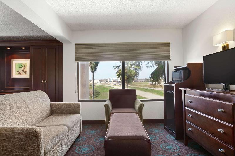 سوئیت با تخت بزرگ, Hampton Inn Houstonnorthwest