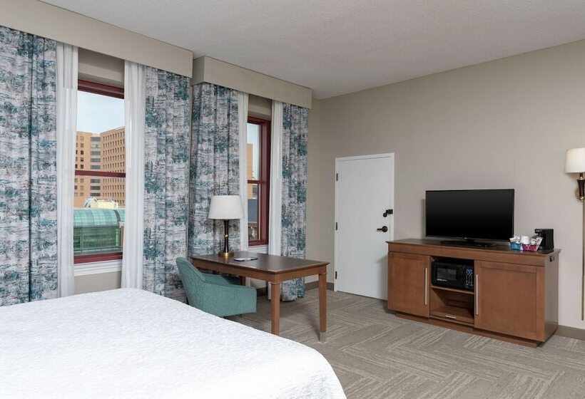 Quarto standard, Hampton Inn Indianapolis Downtown Across From Circle Centre