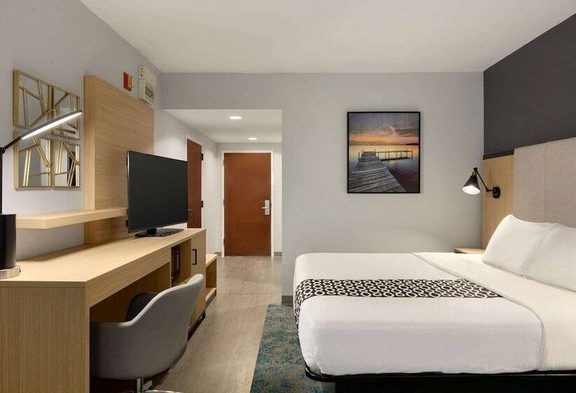 اتاق استاندارد با تخت دوبل برای معلولان, La Quinta Inn & Suites By Wyndham Selma/smithfield I95