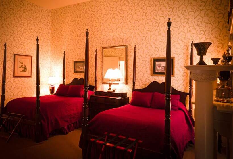 Standard Room 2 Double Beds, The Guest House Historic Mansion