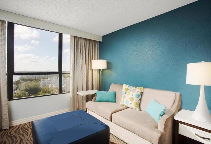 اتاق استاندارد با تخت بزرگ, Wyndham Lake Buena Vista Resort Disney Springs® Resort Area