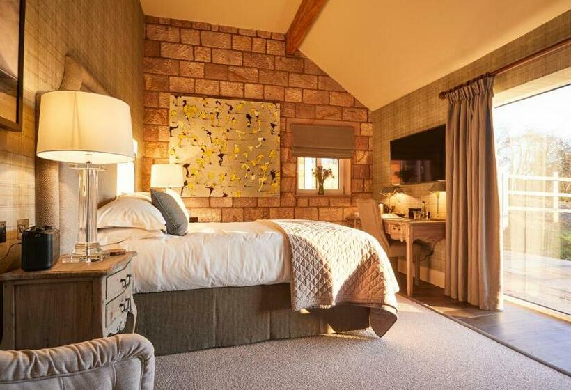 سوئیت جونیور با تراس, The Duncombe Arms