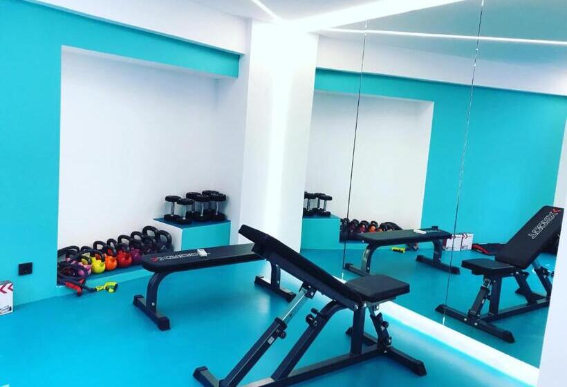 استودیوی استاندارد, Pinacota Suites Athens