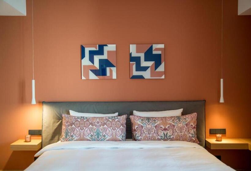 آپارتمان 3 خوابه, Pinacota Suites Athens