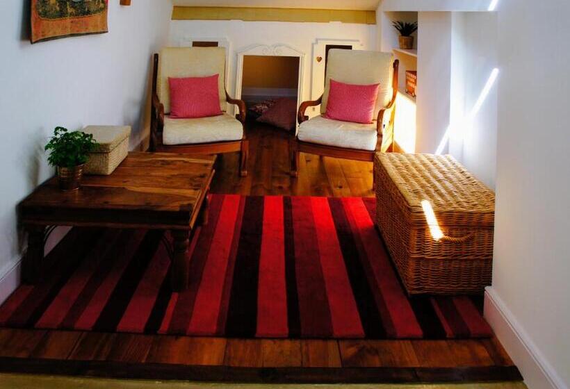 سوییت, La Maison Verte