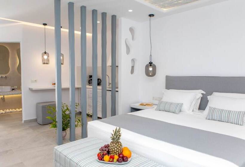 سوییت با چشم‌انداز دریا, Crystal Mare Suites